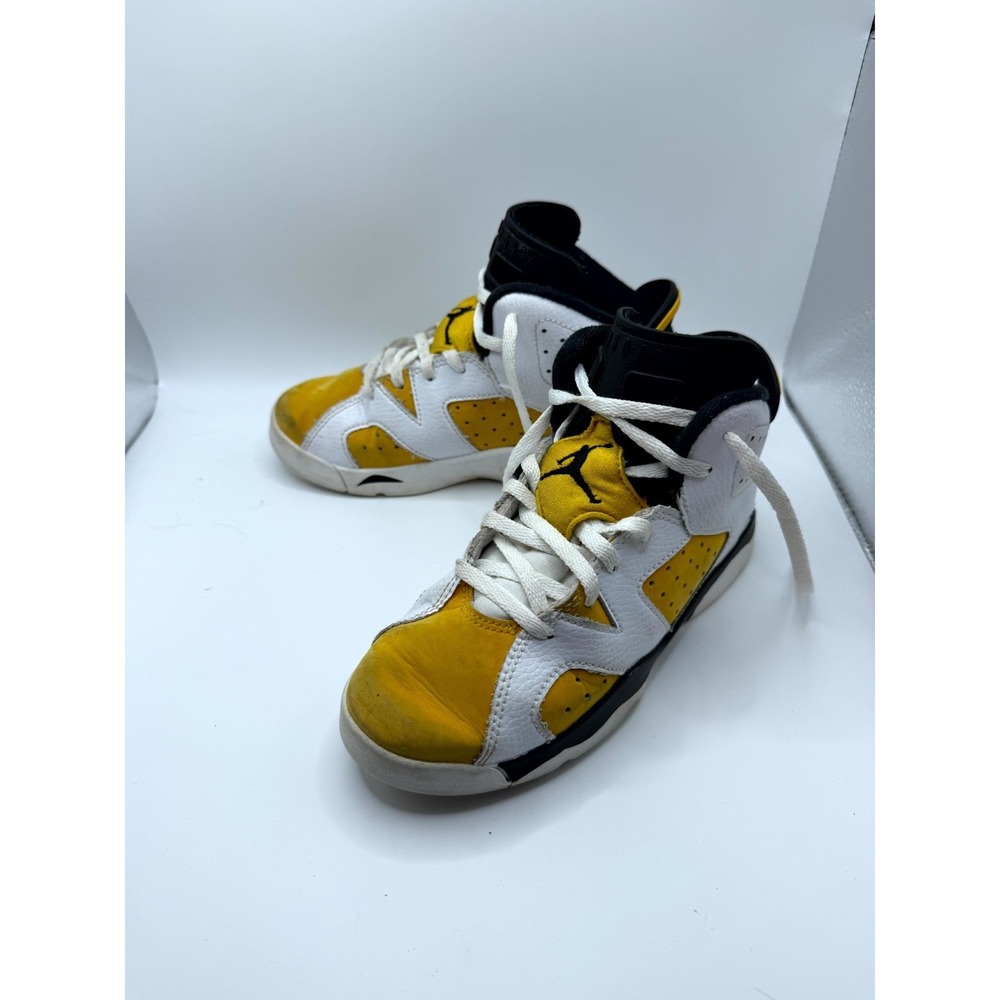 Air Jordan 6 Retro DV3605-170 Kids 1.5 Sneaker White Yellow Ochre Lace Up Shoes